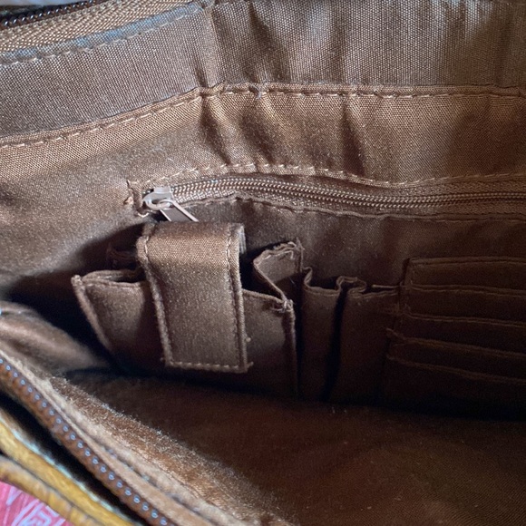 Handbag - Picture 10 of 10